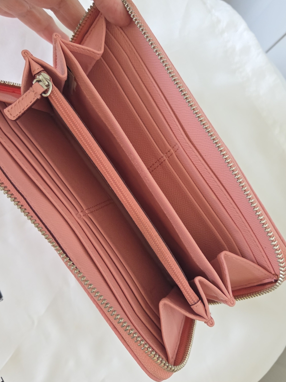 Coach Large Canvas Zip Around Wallet with Pink Lt Khaki - Picture 3 of 5